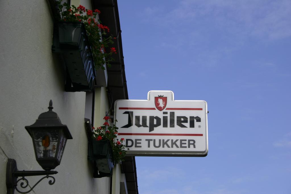 Hcr De Tukker Hotel Westdorpe Exterior foto